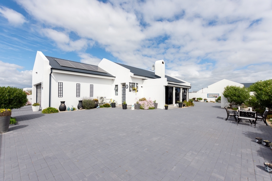 3 Bedroom Property for Sale in Velddrif Western Cape